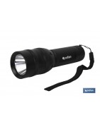 Linterna Aluminio LED 3 Funciones 3.7 x 15cm
